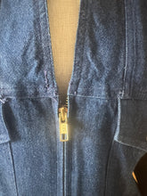 Load image into Gallery viewer, Perry Ellis America Fitted Denim Jacket