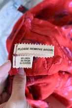 Load image into Gallery viewer, 1990's | Voyage Invest in the Original | Floral Skirt