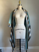 Load image into Gallery viewer, Translatio | Reversible Silk Open Jacket