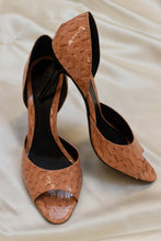 Load image into Gallery viewer, Gucci | Patent Leather Horse Bit Heels