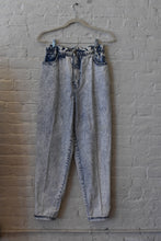 Load image into Gallery viewer, 1980’s | Bill Blass | Acid Wash Jeans