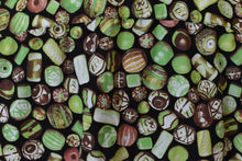 Load image into Gallery viewer, 1980’s | Esprit | Novelty Bead Print Button Down