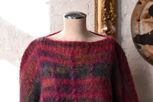 Load image into Gallery viewer, 1990’s | Relaxed Fit Short Sleeve Knit