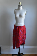 Load image into Gallery viewer, 1990&#39;s | Voyage Invest in the Original | Floral Skirt
