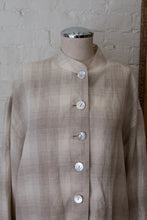 Load image into Gallery viewer, 1990’s | Henri Bendel | Lightweight Linen Jacket
